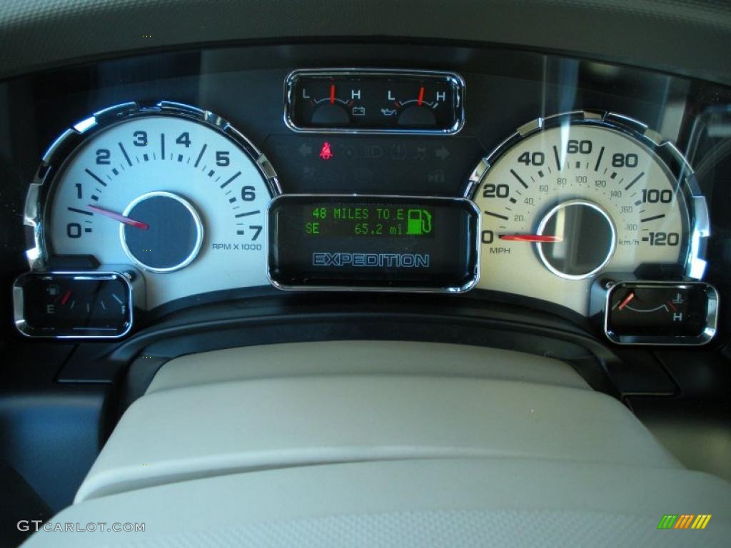 2011 Ford Expedition XLT Gauges Photo #42197183