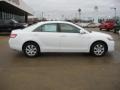 Super White - Camry  Photo No. 8