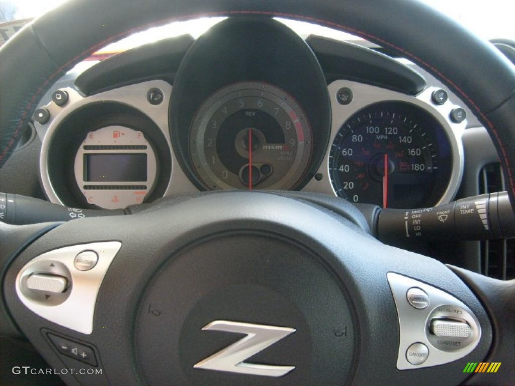 2010 Nissan 370Z NISMO Coupe Controls Photo #42199531