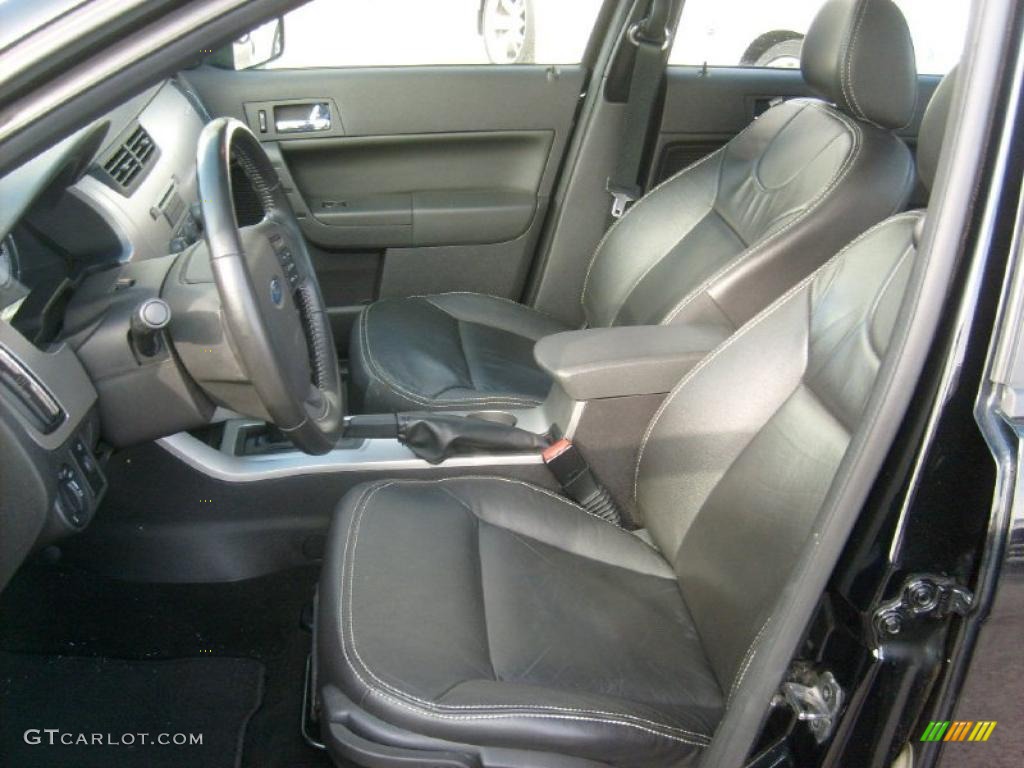 2008 Focus SES Sedan - Black / Charcoal Black photo #3