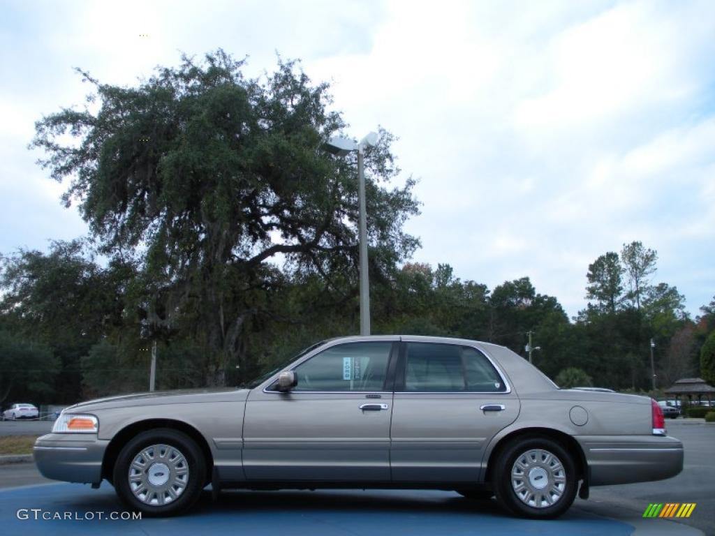 2003 Crown Victoria Police Interceptor - Arizona Beige Metallic / Medium Parchment photo #2