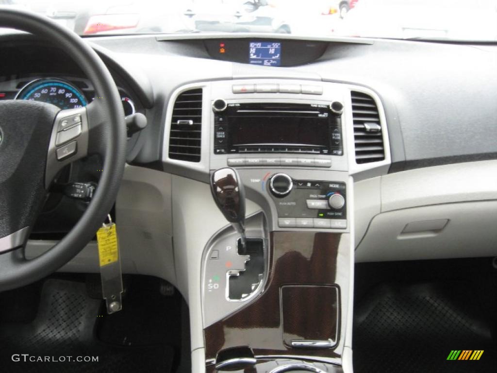 2010 Toyota Venza I4 Controls Photo #42201519