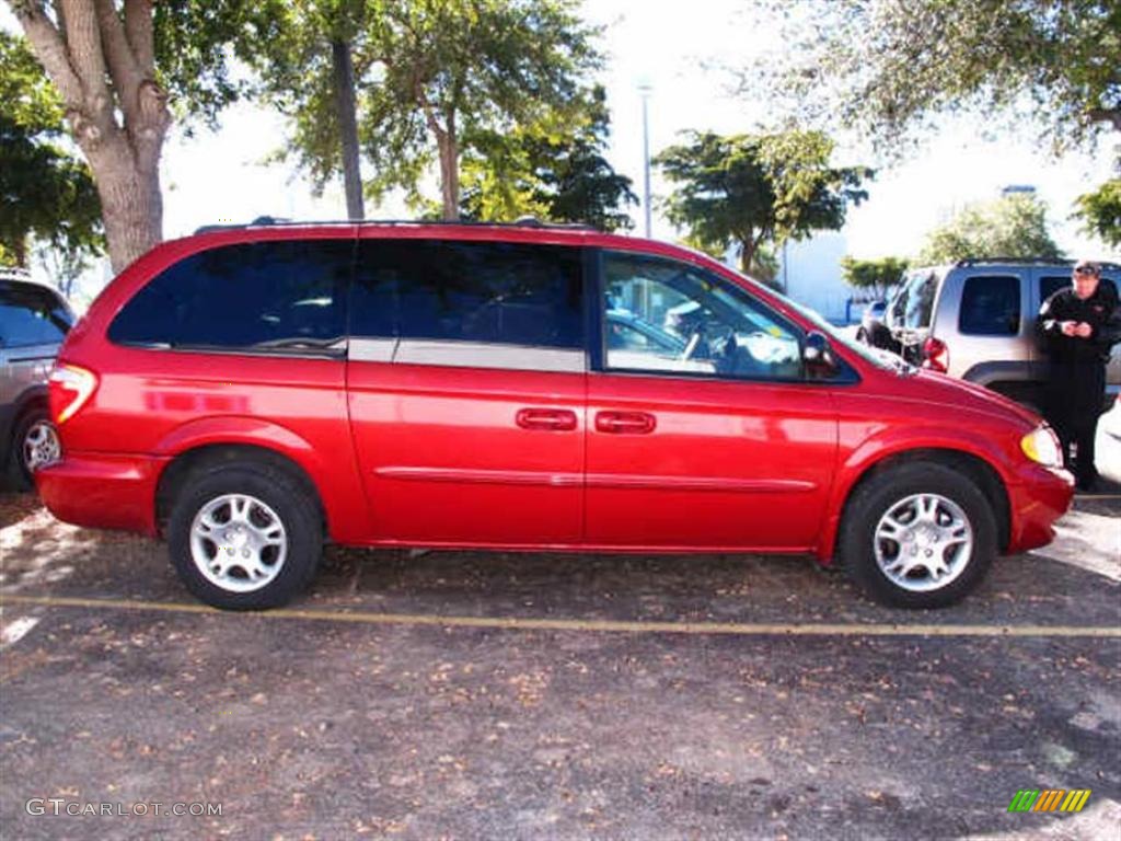 2003 Grand Caravan EX - Inferno Red Tinted Pearl / Gray photo #2