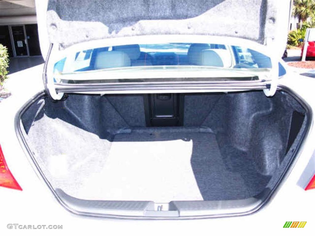 2007 Accord EX-L V6 Sedan - Taffeta White / Ivory photo #9