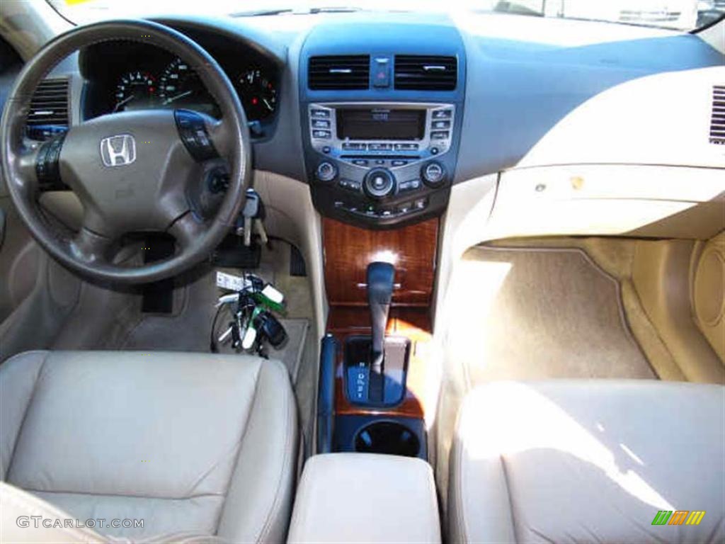 2007 Accord EX-L V6 Sedan - Taffeta White / Ivory photo #10