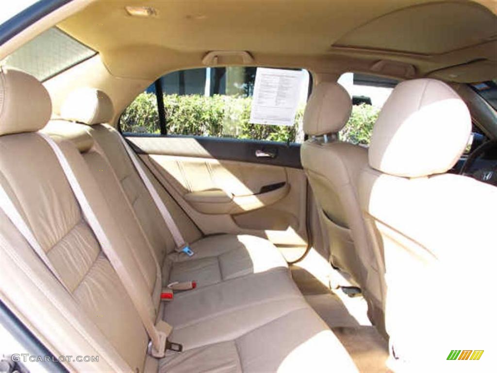 2007 Accord EX-L V6 Sedan - Taffeta White / Ivory photo #14