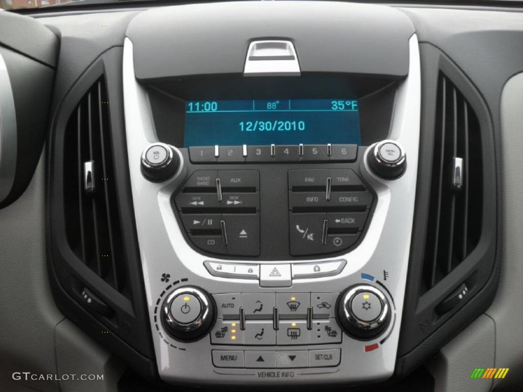 2011 Chevrolet Equinox LT Controls Photo #42205287