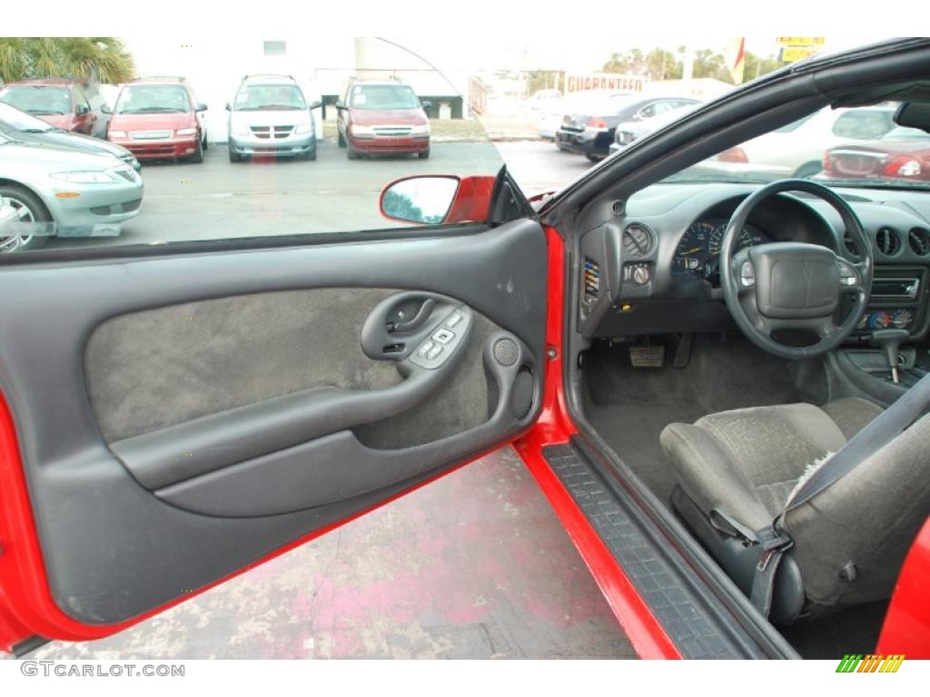 Medium Gray Interior 1995 Pontiac Firebird Coupe Photo #42206775