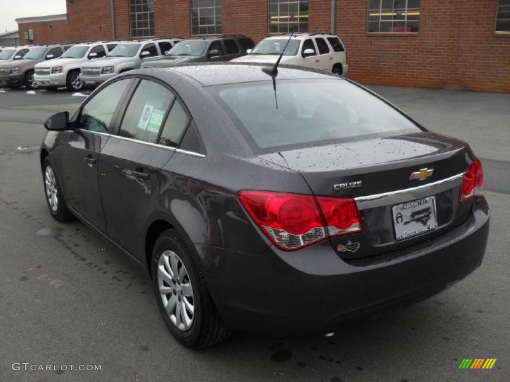 2011 Cruze LS - Black Granite Metallic / Jet Black/Medium Titanium photo #2