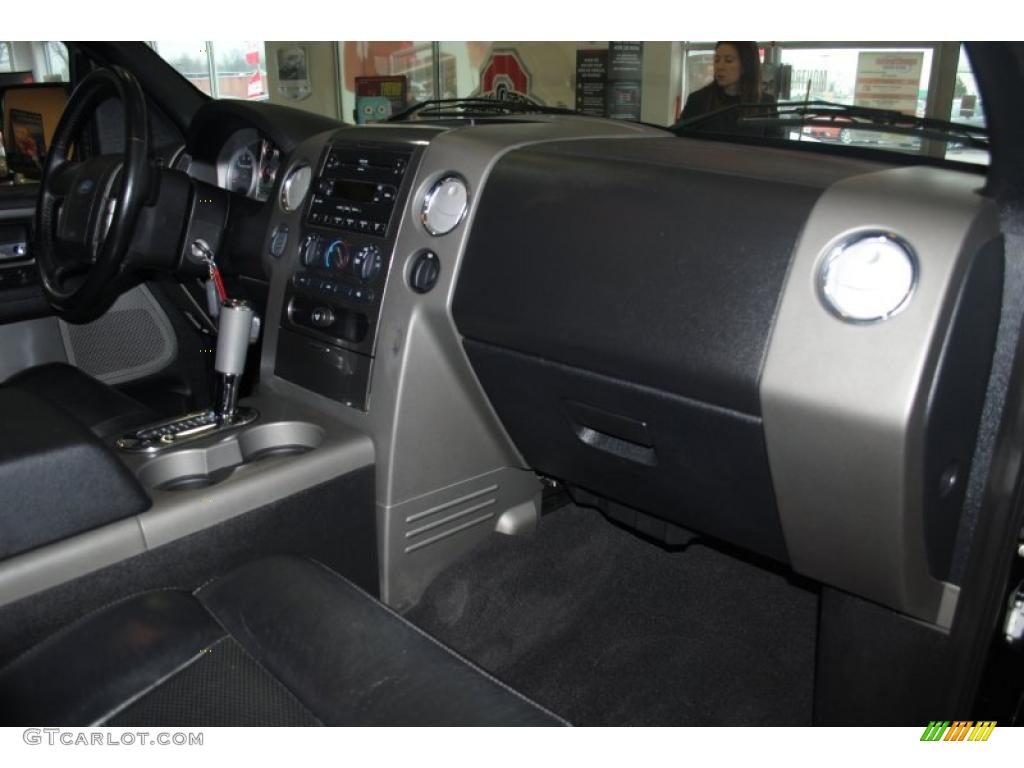 2005 F150 FX4 SuperCrew 4x4 - Black / Black photo #14