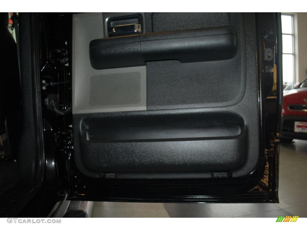 2005 F150 FX4 SuperCrew 4x4 - Black / Black photo #45