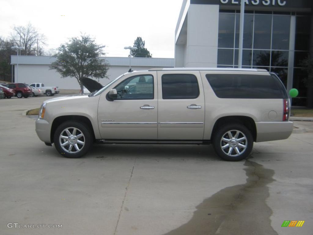 2011 Yukon XL Denali - Gold Mist Metallic / Cocoa/Light Cashmere photo #2