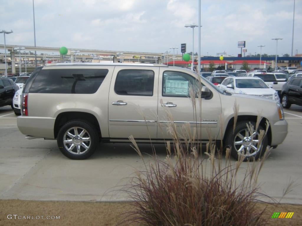 Gold Mist Metallic 2011 GMC Yukon XL Denali Exterior Photo #42210983