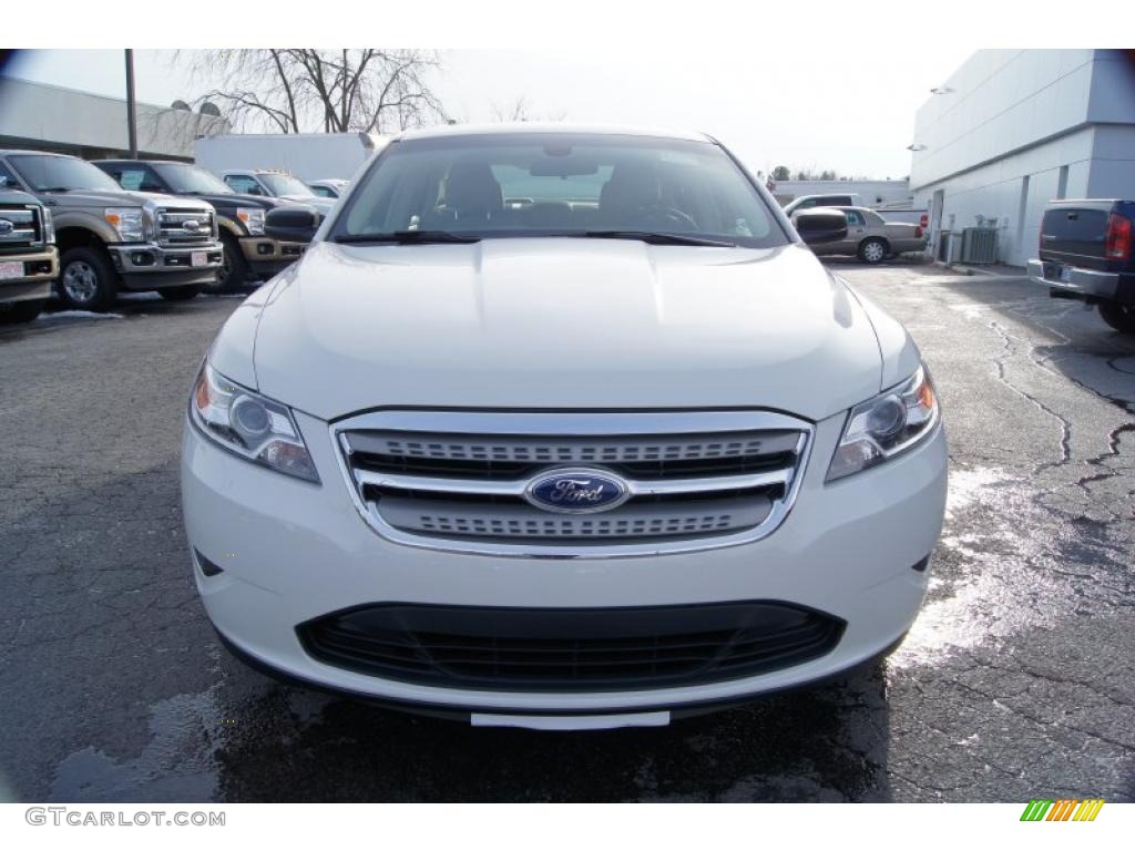White Suede 2011 Ford Taurus SE Exterior Photo #42211879