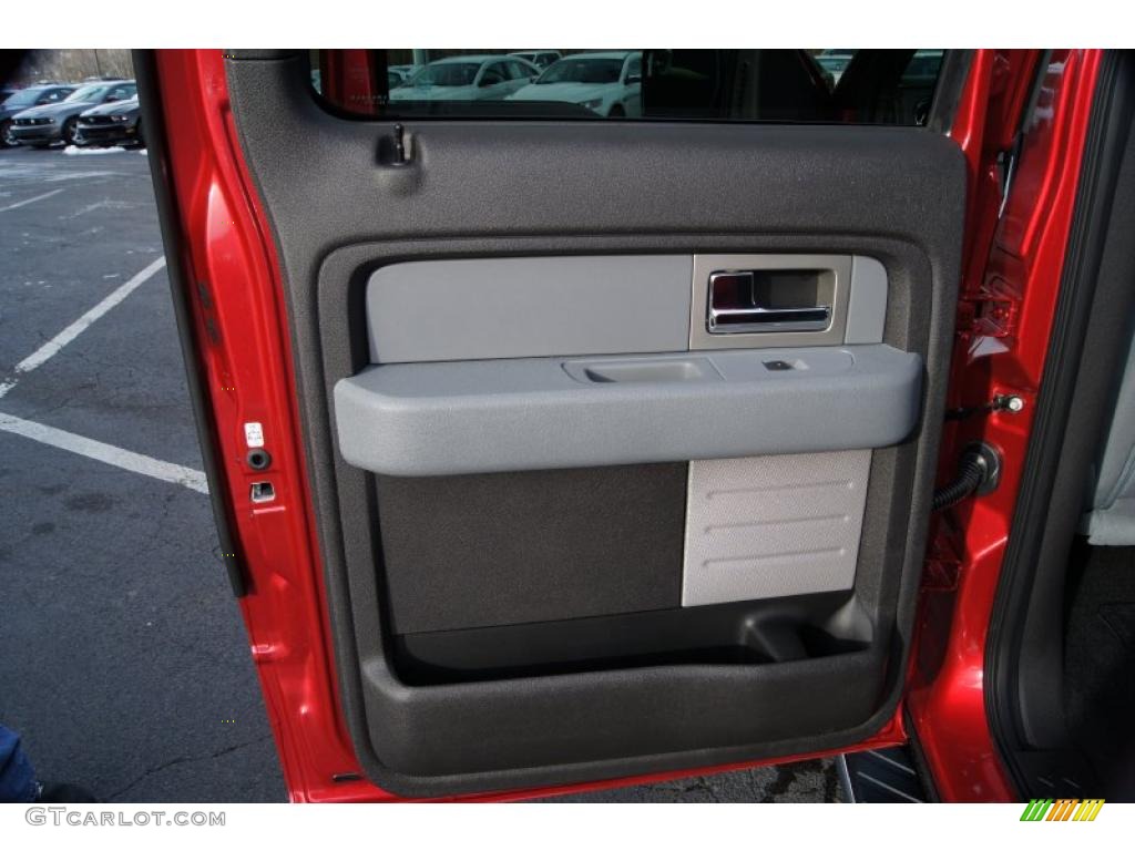 2011 Ford F150 XLT SuperCrew 4x4 Steel Gray Door Panel Photo #42212343