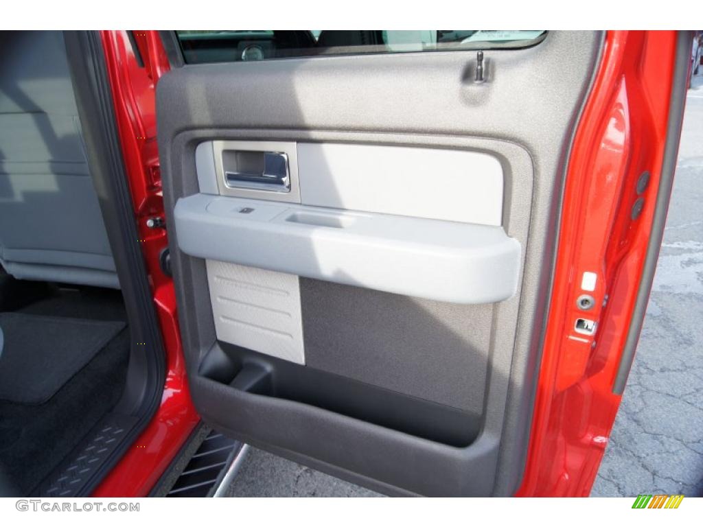 2011 Ford F150 XLT SuperCrew 4x4 Steel Gray Door Panel Photo #42212387