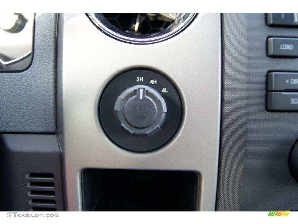 2011 Ford F150 XLT SuperCrew 4x4 Controls Photo #42212663