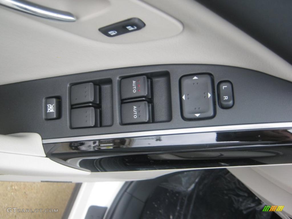2011 CX-9 Touring - Crystal White Pearl Mica / Sand photo #19