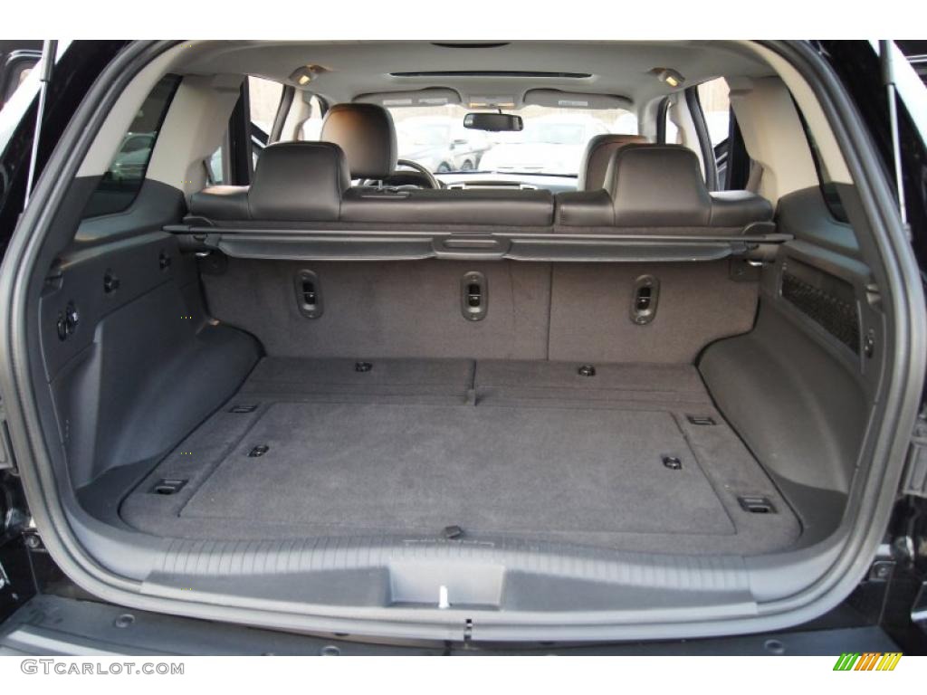 2010 Jeep Grand Cherokee Laredo 4x4 Trunk Photo #42213027