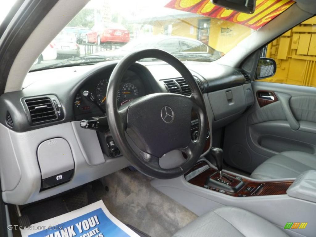 Ash Interior 2003 Mercedes-Benz ML 320 4Matic Photo #42216870