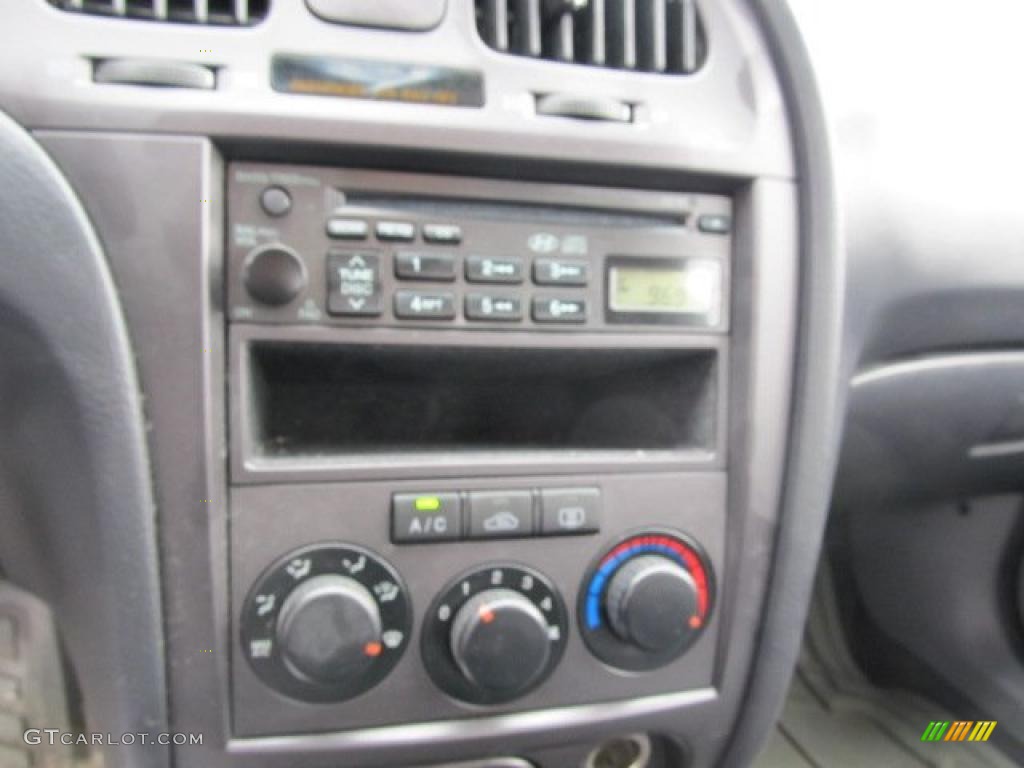 2006 Elantra GLS Sedan - Ebony Black / Gray photo #10