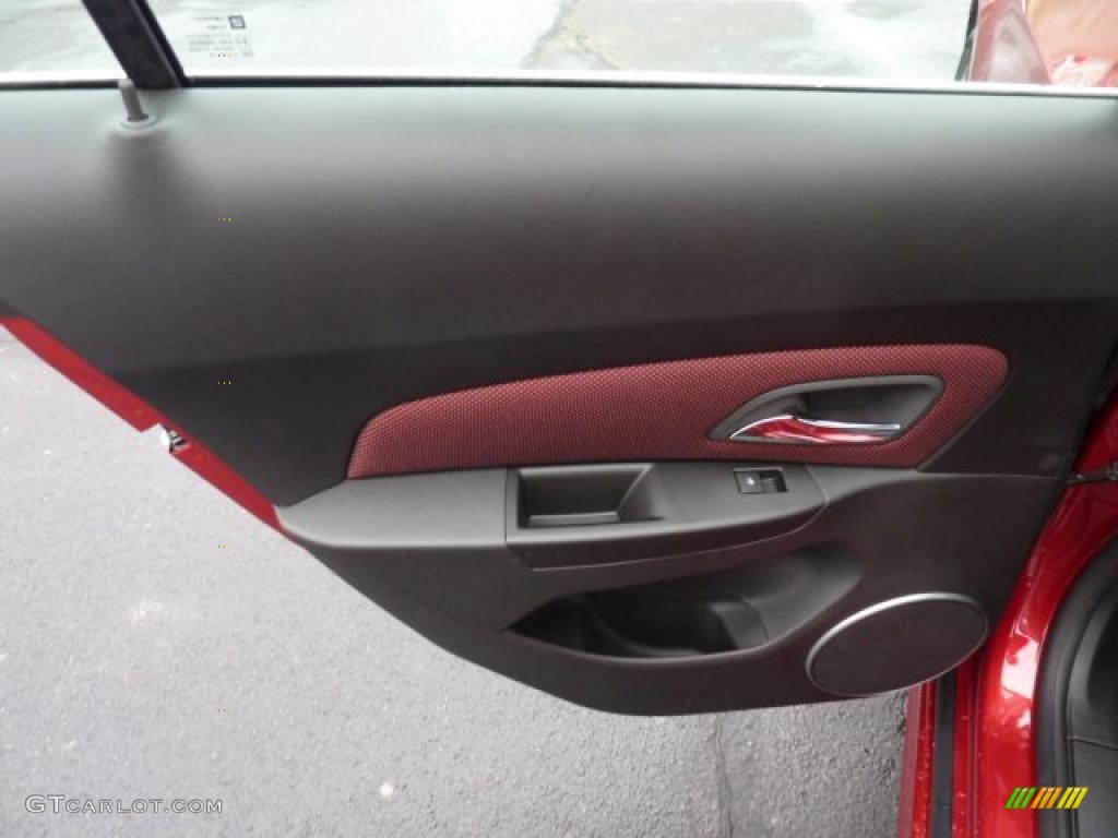2011 Chevrolet Cruze LT/RS Jet Black/Sport Red Door Panel Photo #42220540