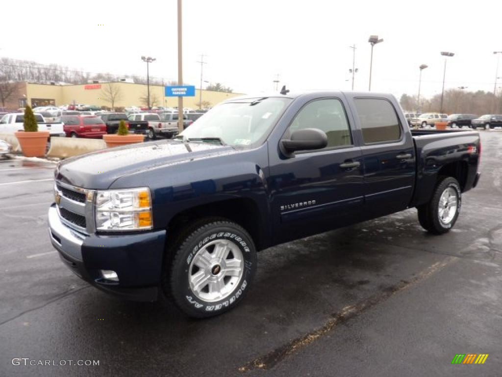 2011 Silverado 1500 LT Crew Cab 4x4 - Imperial Blue Metallic / Ebony photo #3