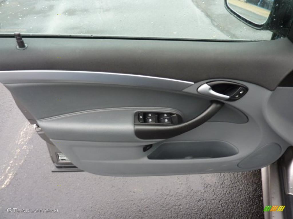2004 Saab 9-3 Aero Sedan Slate Gray Door Panel Photo #42223552