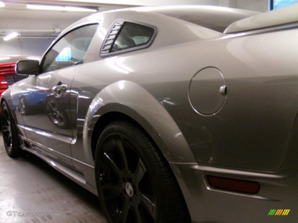 2008 Mustang Saleen S281 Supercharged Coupe - Vapor Silver Metallic / Charcoal Black photo #5