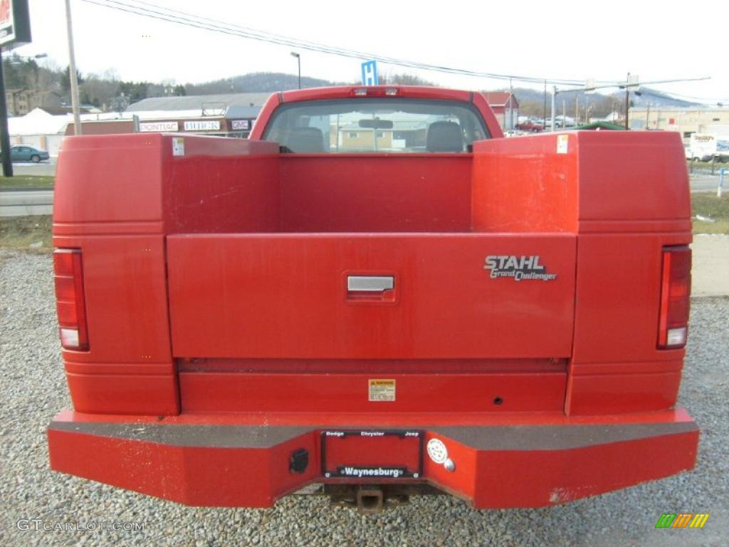 2005 Ram 2500 ST Regular Cab 4x4 Chassis - Flame Red / Dark Slate Gray photo #4