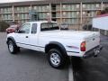 Super White - Tacoma V6 PreRunner Xtracab Photo No. 3