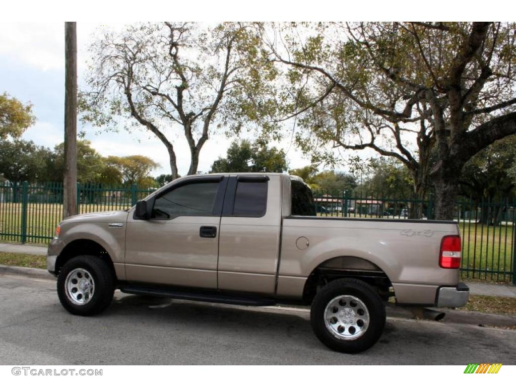 2005 F150 XLT SuperCab 4x4 - Arizona Beige Metallic / Tan photo #4