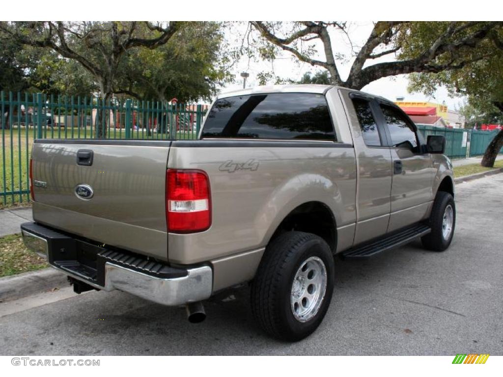 2005 F150 XLT SuperCab 4x4 - Arizona Beige Metallic / Tan photo #8