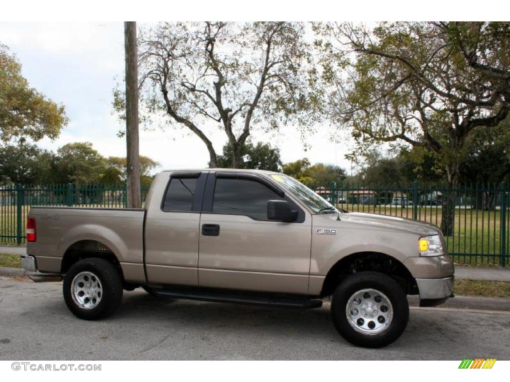 2005 F150 XLT SuperCab 4x4 - Arizona Beige Metallic / Tan photo #12