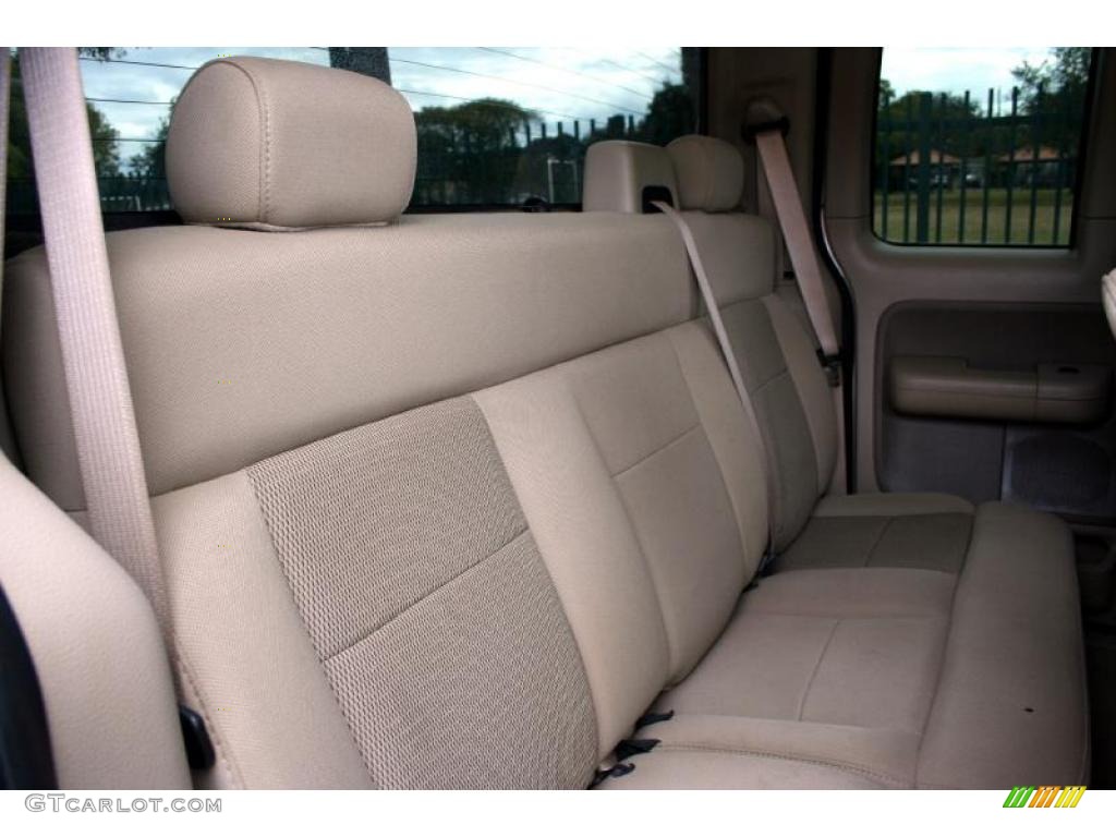2005 F150 XLT SuperCab 4x4 - Arizona Beige Metallic / Tan photo #48