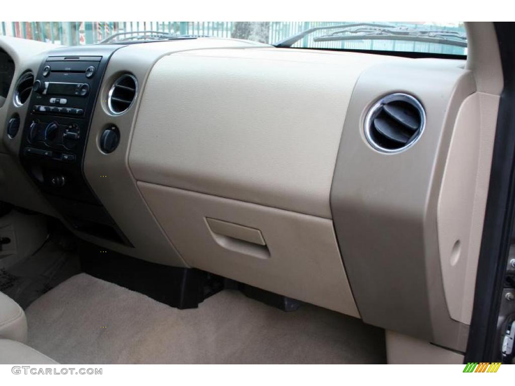 2005 F150 XLT SuperCab 4x4 - Arizona Beige Metallic / Tan photo #56