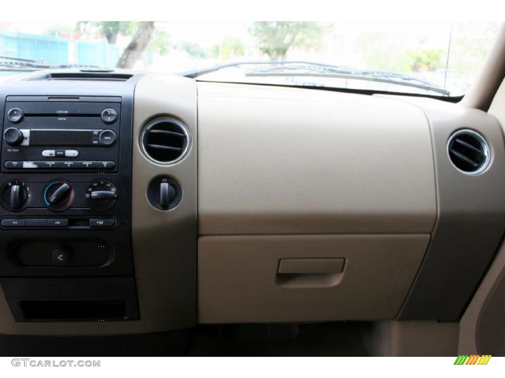 2005 F150 XLT SuperCab 4x4 - Arizona Beige Metallic / Tan photo #62