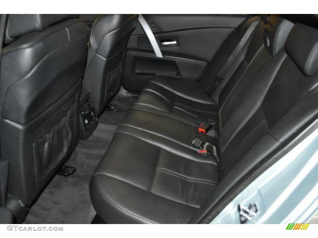 Black Interior 2007 BMW M5 Sedan Photo #42231436