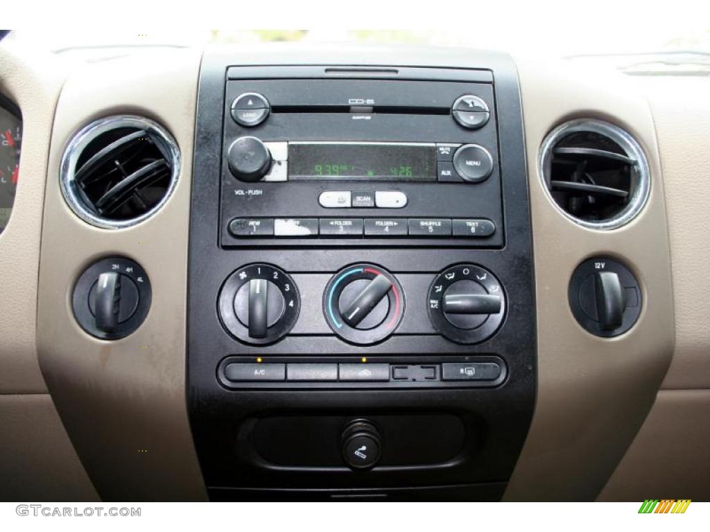 2005 F150 XLT SuperCab 4x4 - Arizona Beige Metallic / Tan photo #79
