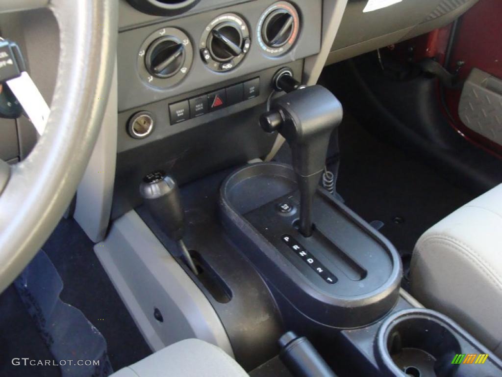 2008 Jeep Wrangler Unlimited Rubicon 4x4 4 Speed Automatic Transmission Photo #42236024