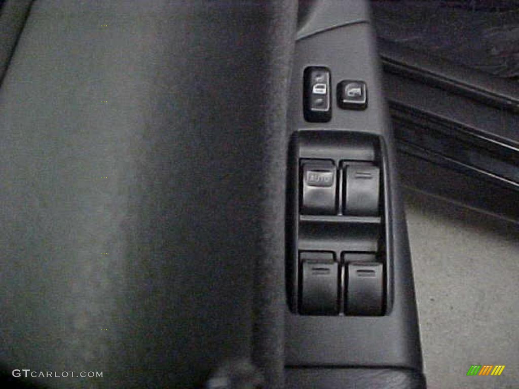 2004 Corolla S - Black / Black photo #18