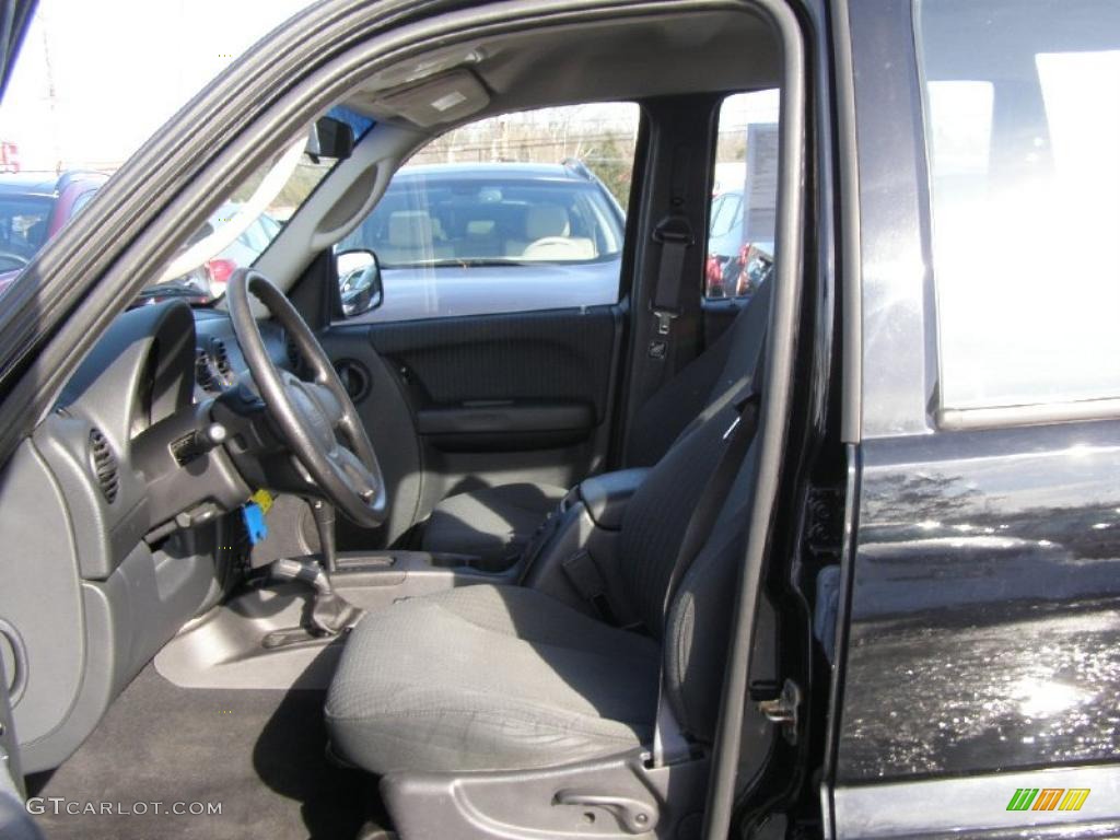 2002 Liberty Sport 4x4 - Black / Dark Slate Gray photo #10