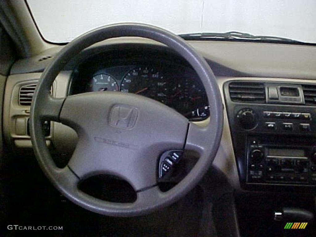 2002 Accord SE Sedan - Firepepper Red Pearl / Ivory photo #9