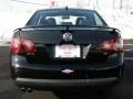 Black - Jetta SE Sedan Photo No. 6
