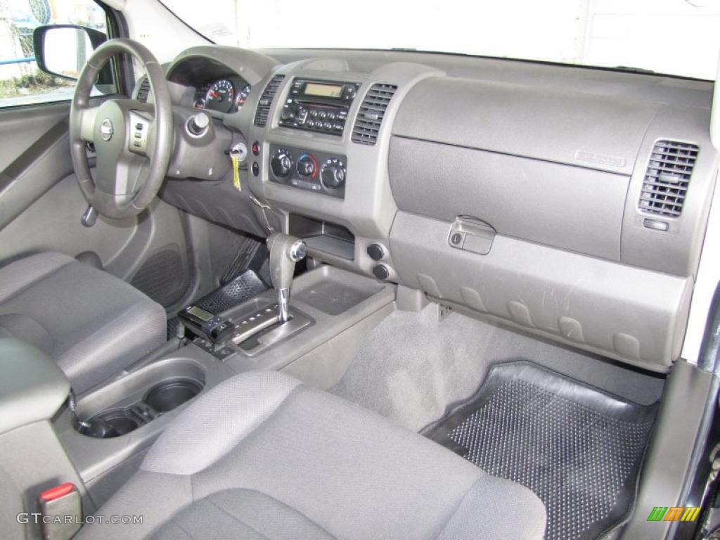 2006 Nissan Frontier XE King Cab Graphite Dashboard Photo #42237748