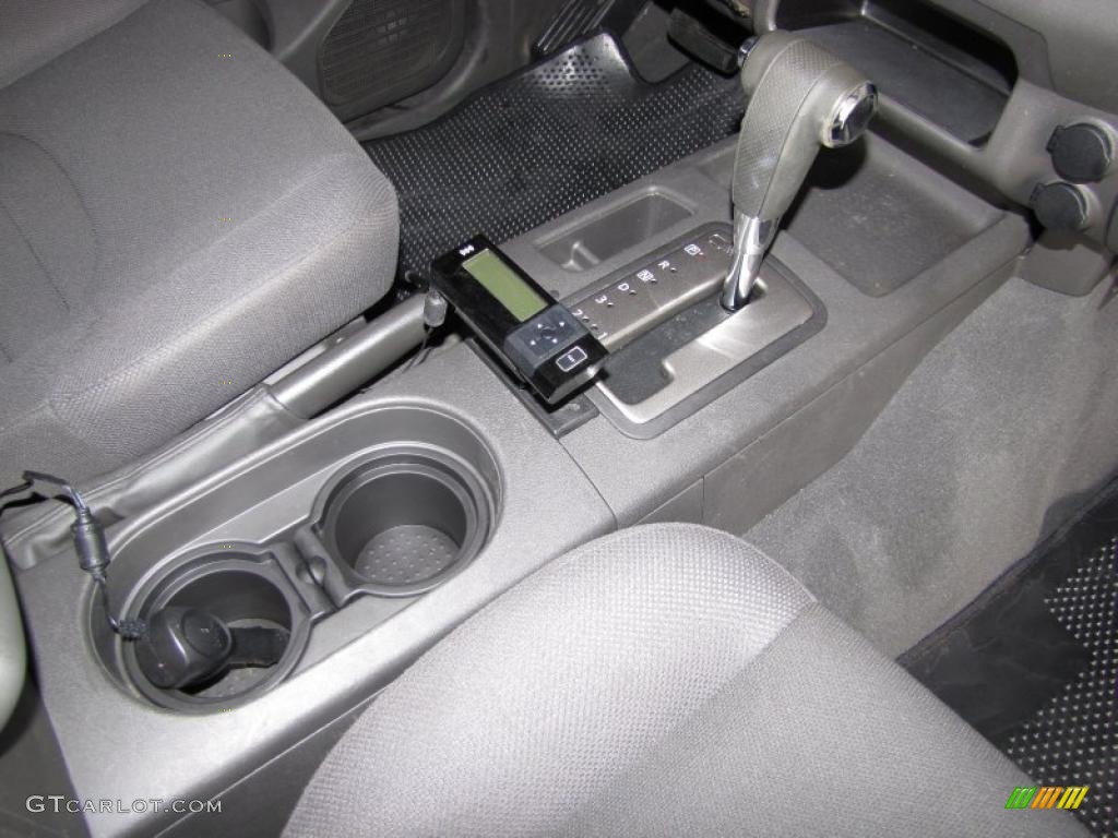 2006 Nissan Frontier XE King Cab Transmission Photos