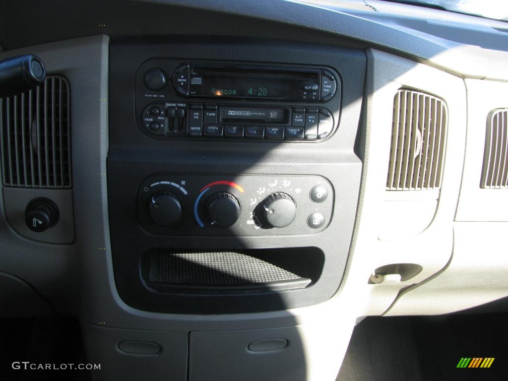 2002 Ram 1500 SLT Quad Cab - Bright White / Taupe photo #23
