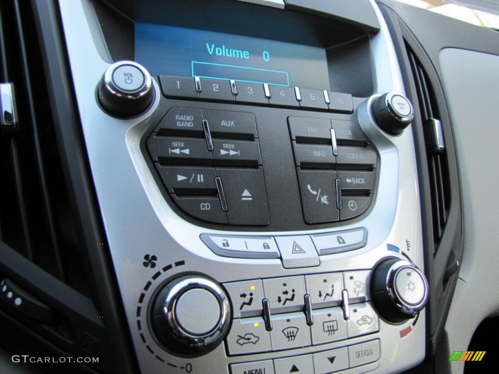 2011 Chevrolet Equinox LT Controls Photo #42248258