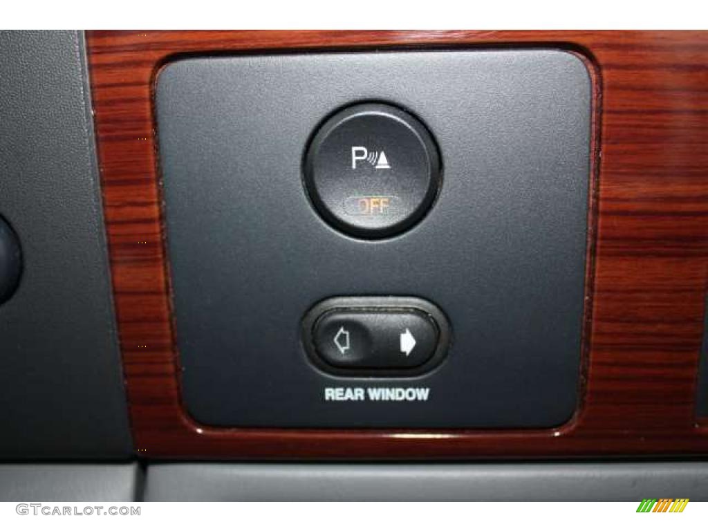 2006 Ford F350 Super Duty Lariat Crew Cab Dually Controls Photo #42248446
