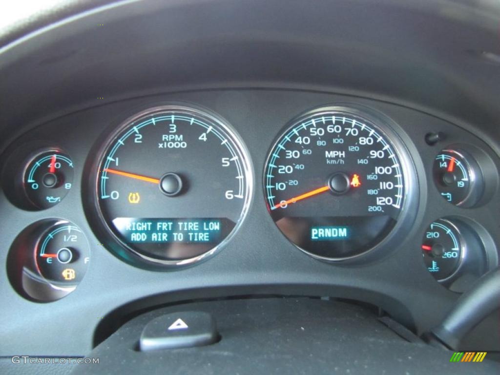 2011 Chevrolet Avalanche LS Gauges Photo #42249178